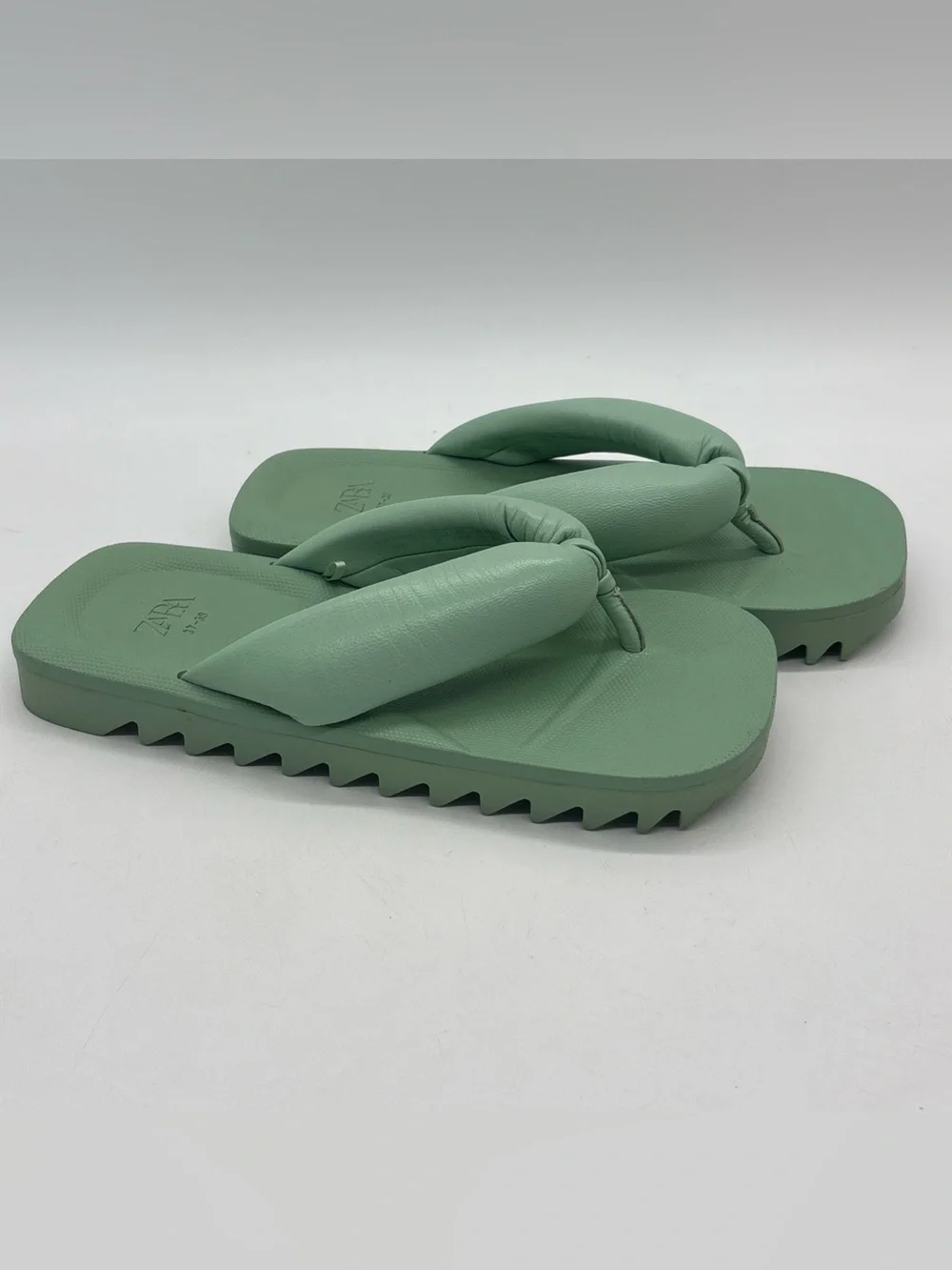 Zara Platform Sole Padded Thong Sandals Lime Green Womens Size 7 EU 37-38 - Picture 6 of 7